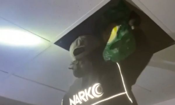 İzmir'de uyuşturucu tacirlerine darbe!